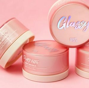 TOUCH IN SOL PRETTY FI LTER G LASSY SK I N BALM